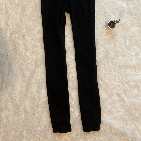 Black Hollister skinny jeans - Picture 3 of 5